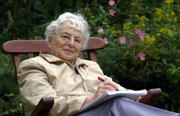 Ruth Nidesand: Life with Obama Sr. and Beyond